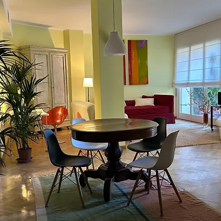Coloniola House *