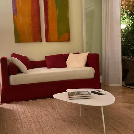 Apartament Coloniola House