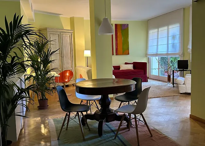 Coloniola House *