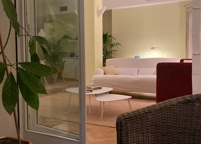 Coloniola House Apartament *