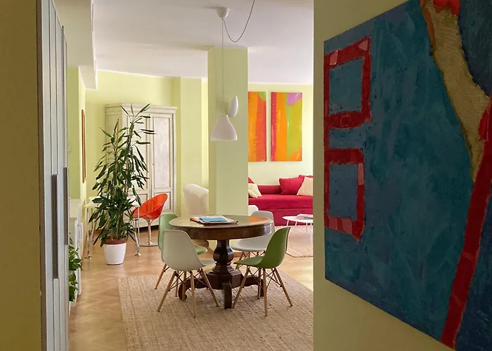 Apartament Coloniola House *