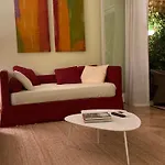 Daire Coloniola House