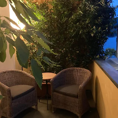 Coloniola House Апартаменты *